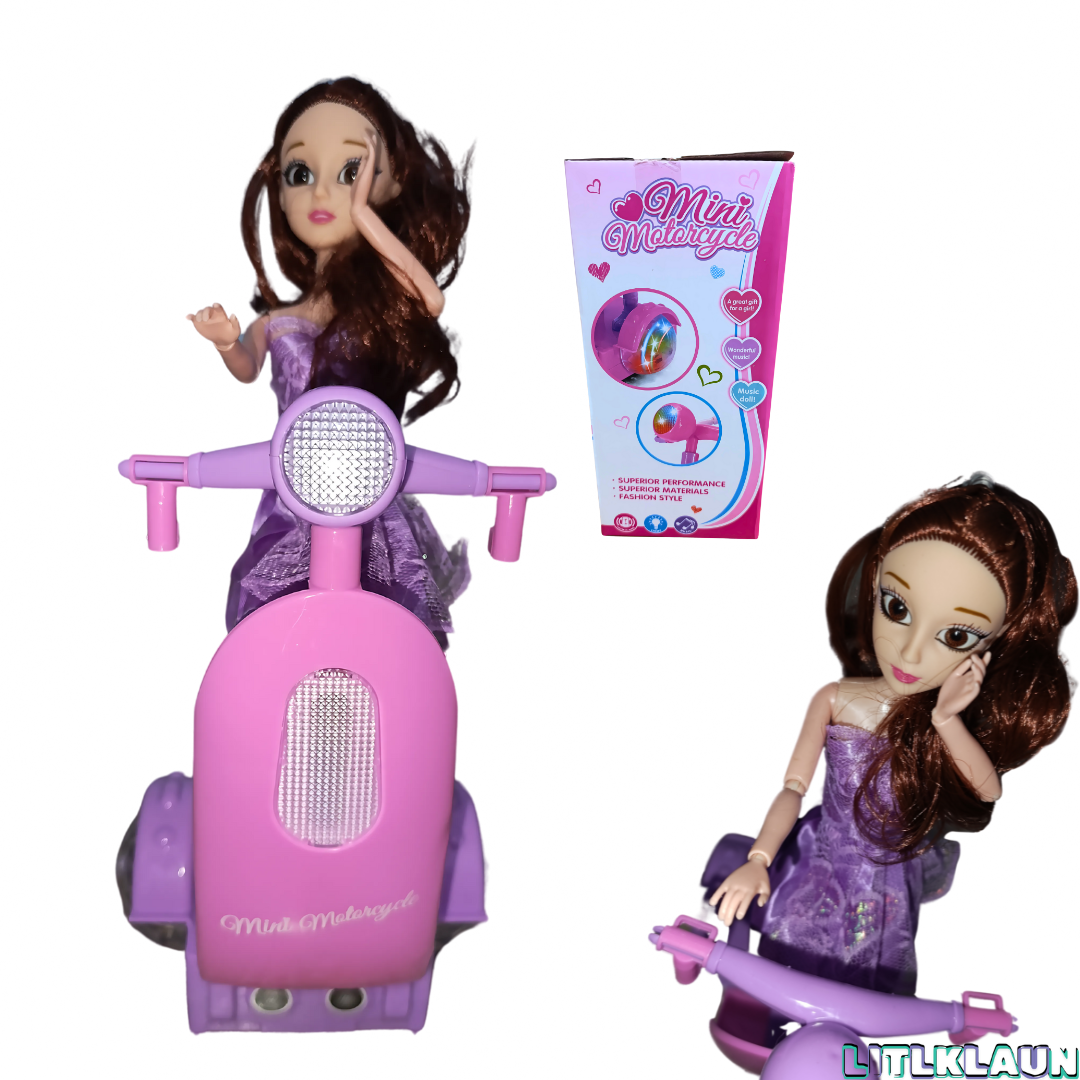 Barbie Mini na motociklu